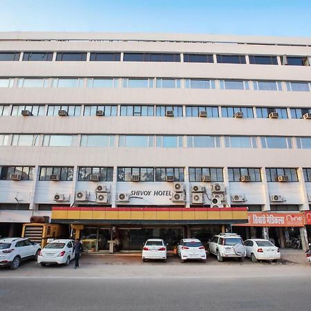 Shivoy Hotel Gorakhpur Kültér fotó