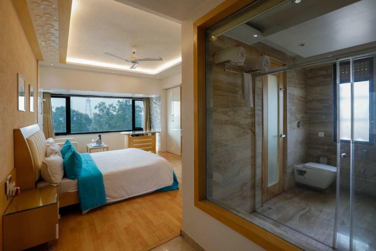 Shivoy Hotel Gorakhpur Kültér fotó